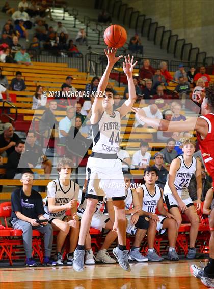 Thumbnail 2 in Foothills Christian vs. Orange Lutheran (Nike Extravaganza) photogallery.