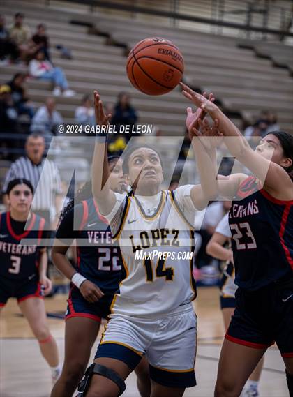 Thumbnail 1 in Veterans Memorial @ Lopez photogallery.
