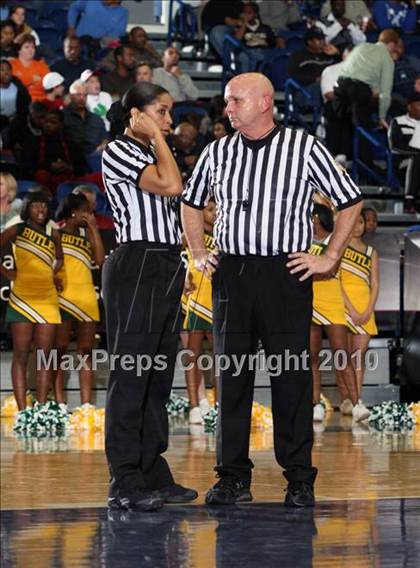 Thumbnail 1 in Butler vs Yates (T-Mobile Invitational) photogallery.