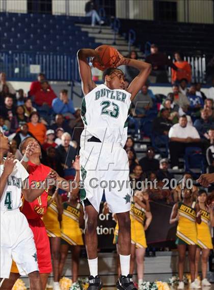 Thumbnail 2 in Butler vs Yates (T-Mobile Invitational) photogallery.