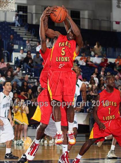 Thumbnail 2 in Butler vs Yates (T-Mobile Invitational) photogallery.
