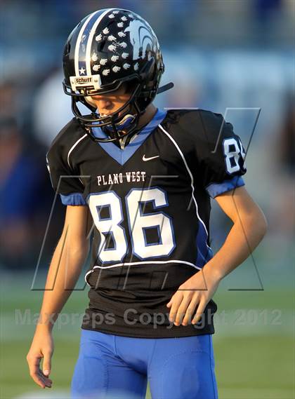Thumbnail 1 in Westlake vs. Plano West (UIL 5A Divison 2 Quarterfinal) photogallery.