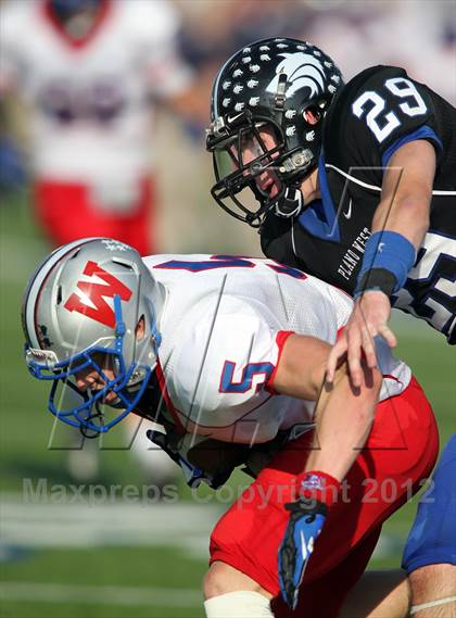 Thumbnail 1 in Westlake vs. Plano West (UIL 5A Divison 2 Quarterfinal) photogallery.