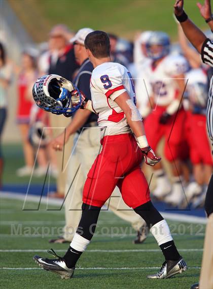 Thumbnail 1 in Westlake vs. Plano West (UIL 5A Divison 2 Quarterfinal) photogallery.