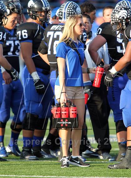 Thumbnail 1 in Westlake vs. Plano West (UIL 5A Divison 2 Quarterfinal) photogallery.