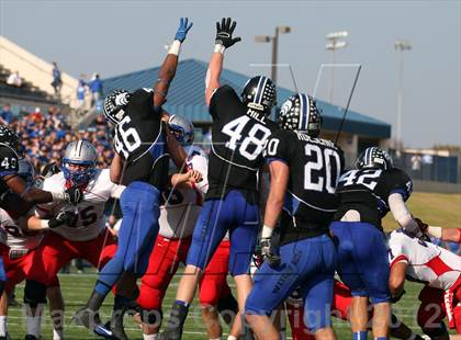 Thumbnail 1 in Westlake vs. Plano West (UIL 5A Divison 2 Quarterfinal) photogallery.