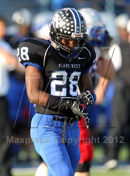 Thumbnail 3 in Westlake vs. Plano West (UIL 5A Divison 2 Quarterfinal) photogallery.