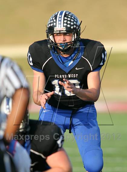 Thumbnail 1 in Westlake vs. Plano West (UIL 5A Divison 2 Quarterfinal) photogallery.