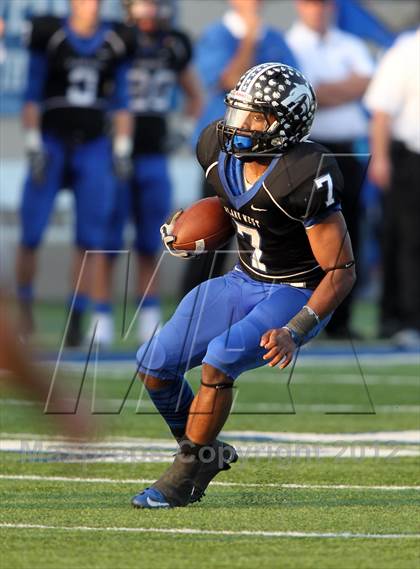 Thumbnail 1 in Westlake vs. Plano West (UIL 5A Divison 2 Quarterfinal) photogallery.