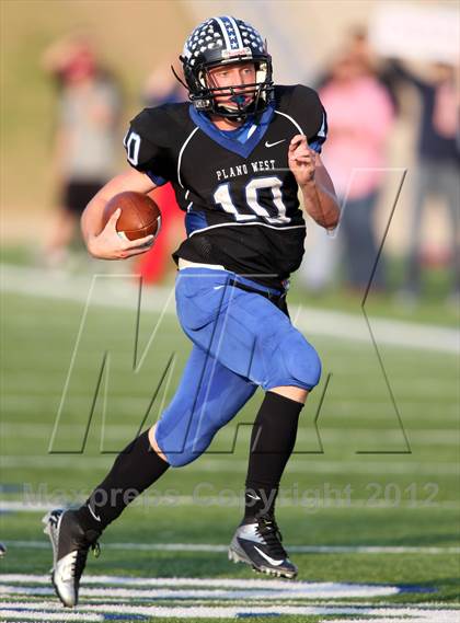 Thumbnail 3 in Westlake vs. Plano West (UIL 5A Divison 2 Quarterfinal) photogallery.