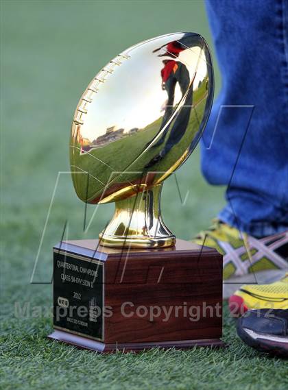 Thumbnail 1 in Westlake vs. Plano West (UIL 5A Divison 2 Quarterfinal) photogallery.