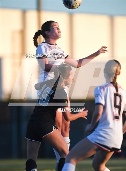 Thumbnail 3 in Chaminade @ Foothill (CIF SS Division 3 Round 2) photogallery.