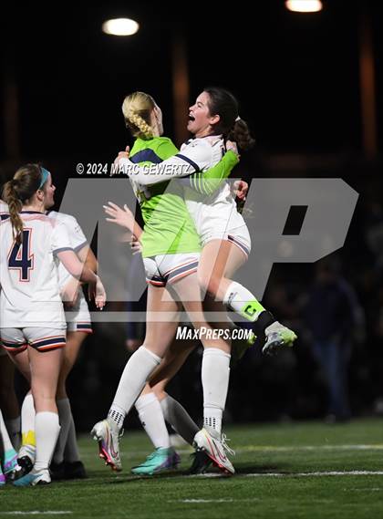 Thumbnail 3 in Chaminade @ Foothill (CIF SS Division 3 Round 2) photogallery.