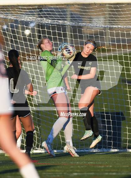 Thumbnail 2 in Chaminade @ Foothill (CIF SS Division 3 Round 2) photogallery.