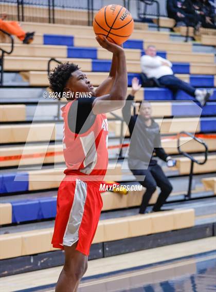 Thumbnail 1 in Archer vs. Crestwood Prep Canada (Lemon Street Classic) photogallery.
