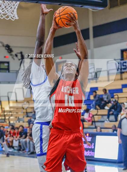 Thumbnail 1 in Archer vs. Crestwood Prep Canada (Lemon Street Classic) photogallery.