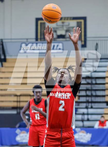 Thumbnail 3 in Archer vs. Crestwood Prep Canada (Lemon Street Classic) photogallery.