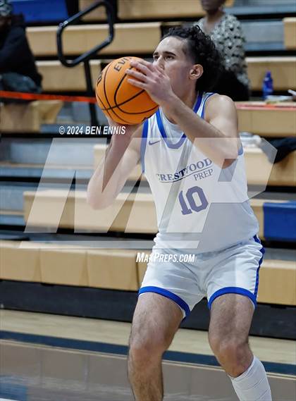 Thumbnail 3 in Archer vs. Crestwood Prep Canada (Lemon Street Classic) photogallery.