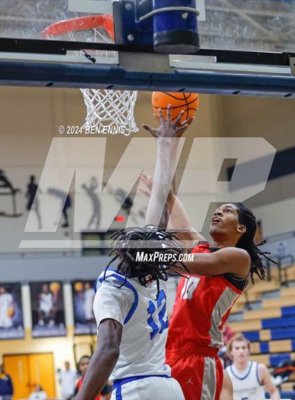 Thumbnail 2 in Archer vs. Crestwood Prep Canada (Lemon Street Classic) photogallery.