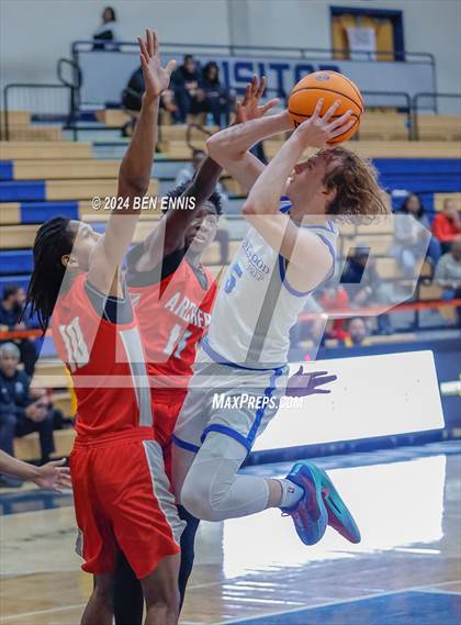 Thumbnail 2 in Archer vs. Crestwood Prep Canada (Lemon Street Classic) photogallery.