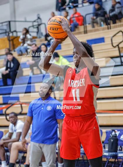 Thumbnail 1 in Archer vs. Crestwood Prep Canada (Lemon Street Classic) photogallery.