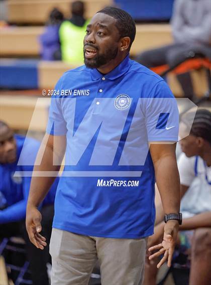 Thumbnail 3 in Archer vs. Crestwood Prep Canada (Lemon Street Classic) photogallery.