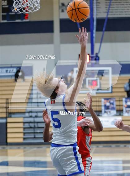 Thumbnail 3 in Archer vs. Crestwood Prep Canada (Lemon Street Classic) photogallery.
