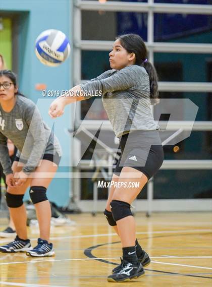 Thumbnail 3 in Kearny @ Monarch (D5 Play-In Round) photogallery.