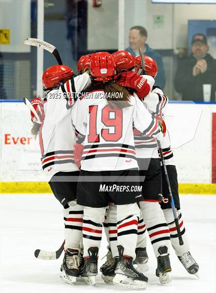 Thumbnail 1 in Avon @ New Canaan (CIAC Semifinals) photogallery.