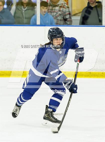Thumbnail 2 in Avon @ New Canaan (CIAC Semifinals) photogallery.