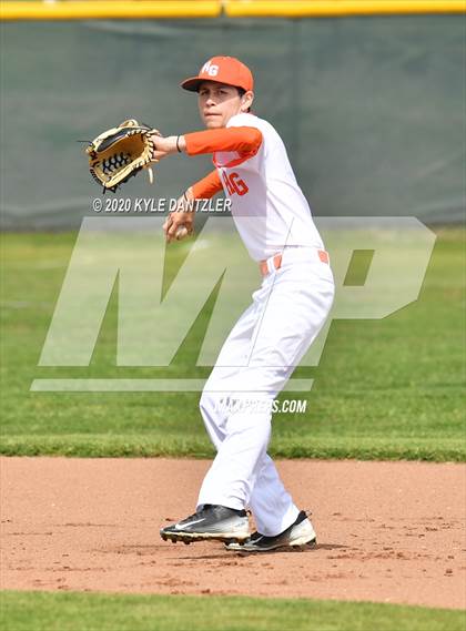 Thumbnail 2 in Honey Grove vs Mt. Vernon (Blue Ridge Tournament) photogallery.
