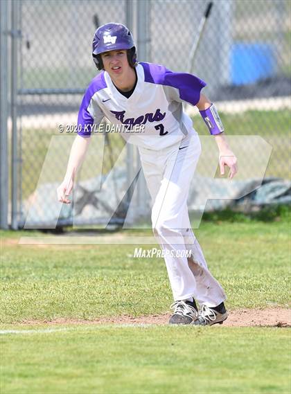 Thumbnail 2 in Honey Grove vs Mt. Vernon (Blue Ridge Tournament) photogallery.
