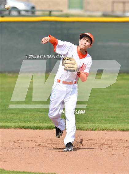 Thumbnail 3 in Honey Grove vs Mt. Vernon (Blue Ridge Tournament) photogallery.