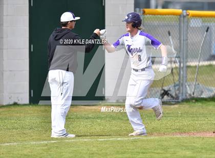 Thumbnail 1 in Honey Grove vs Mt. Vernon (Blue Ridge Tournament) photogallery.
