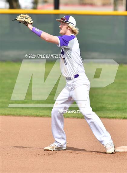 Thumbnail 2 in Honey Grove vs Mt. Vernon (Blue Ridge Tournament) photogallery.