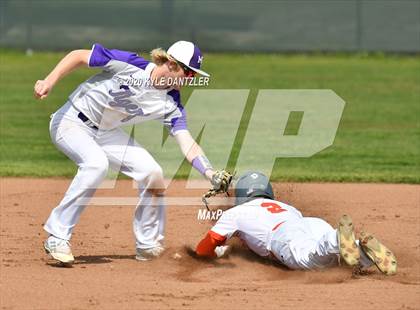 Thumbnail 2 in Honey Grove vs Mt. Vernon (Blue Ridge Tournament) photogallery.