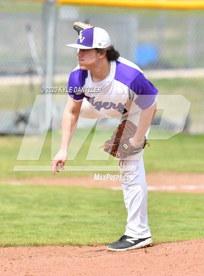 Thumbnail 3 in Honey Grove vs Mt. Vernon (Blue Ridge Tournament) photogallery.