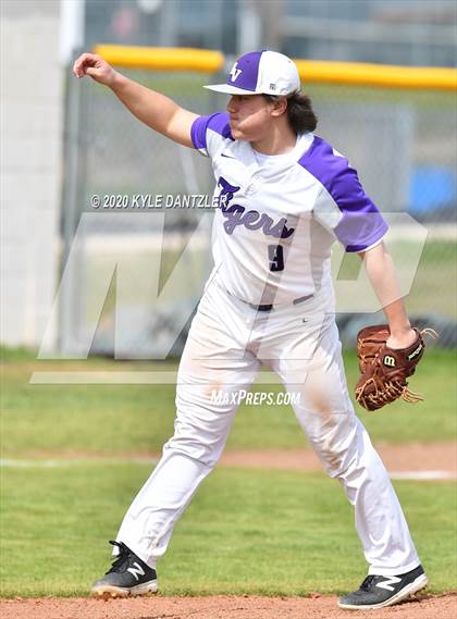 Thumbnail 1 in Honey Grove vs Mt. Vernon (Blue Ridge Tournament) photogallery.