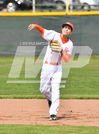 Thumbnail 2 in Honey Grove vs Mt. Vernon (Blue Ridge Tournament) photogallery.