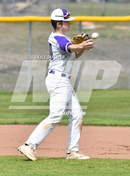 Thumbnail 1 in Honey Grove vs Mt. Vernon (Blue Ridge Tournament) photogallery.