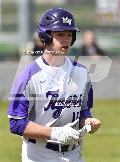 Thumbnail 2 in Honey Grove vs Mt. Vernon (Blue Ridge Tournament) photogallery.