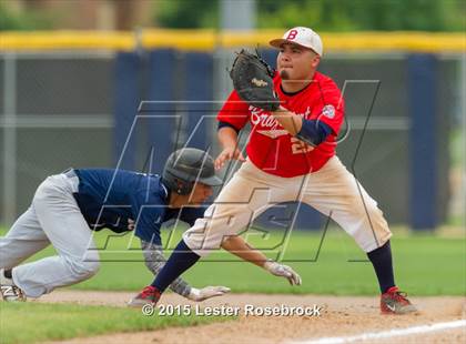 Thumbnail 2 in Brazosport vs. Hidalgo (4A Regional Semifinals) photogallery.
