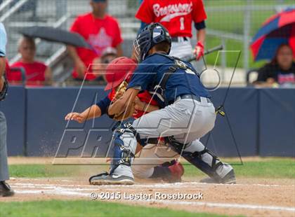 Thumbnail 3 in Brazosport vs. Hidalgo (4A Regional Semifinals) photogallery.