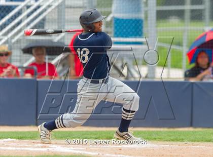 Thumbnail 2 in Brazosport vs. Hidalgo (4A Regional Semifinals) photogallery.