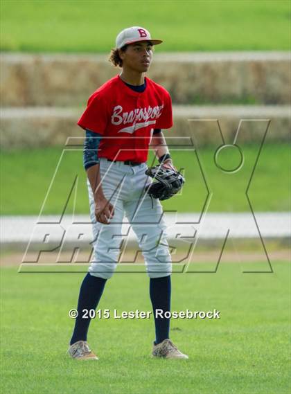 Thumbnail 3 in Brazosport vs. Hidalgo (4A Regional Semifinals) photogallery.