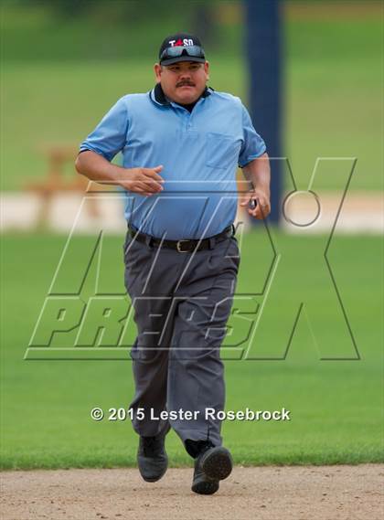 Thumbnail 3 in Brazosport vs. Hidalgo (4A Regional Semifinals) photogallery.