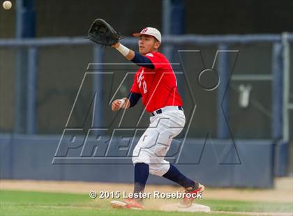 Thumbnail 1 in Brazosport vs. Hidalgo (4A Regional Semifinals) photogallery.