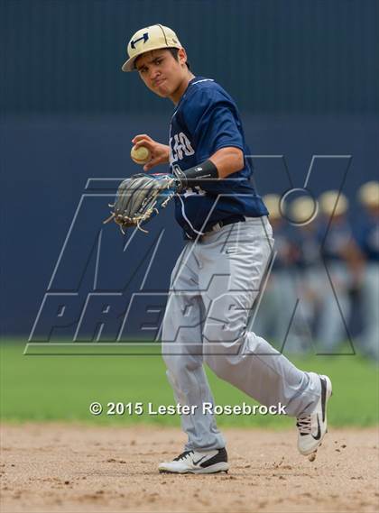 Thumbnail 2 in Brazosport vs. Hidalgo (4A Regional Semifinals) photogallery.