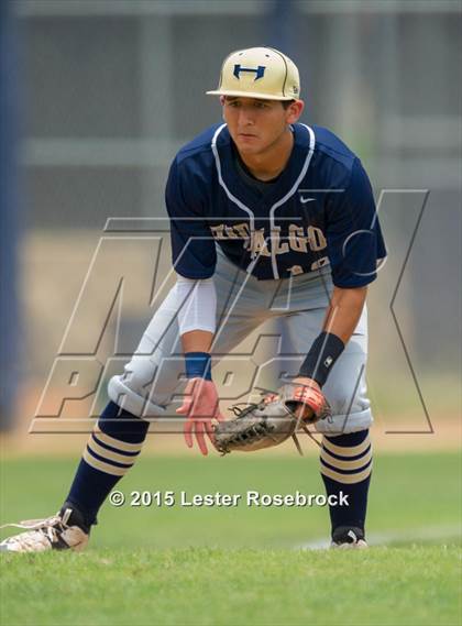 Thumbnail 1 in Brazosport vs. Hidalgo (4A Regional Semifinals) photogallery.