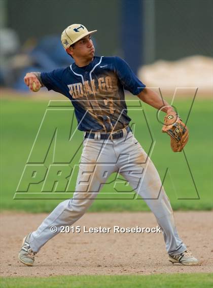Thumbnail 1 in Brazosport vs. Hidalgo (4A Regional Semifinals) photogallery.